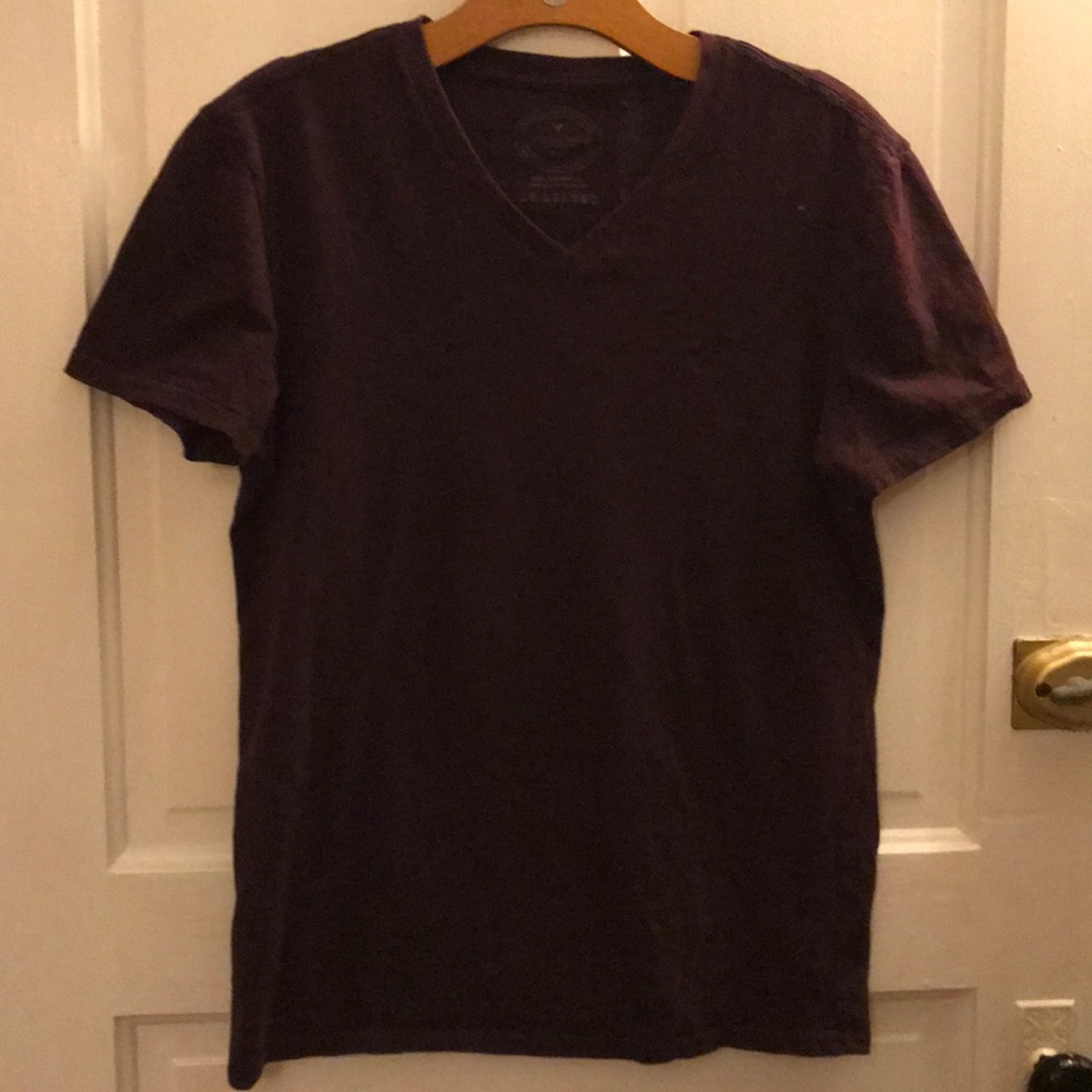 American Eagle Short Sleeve V-Neck Tee